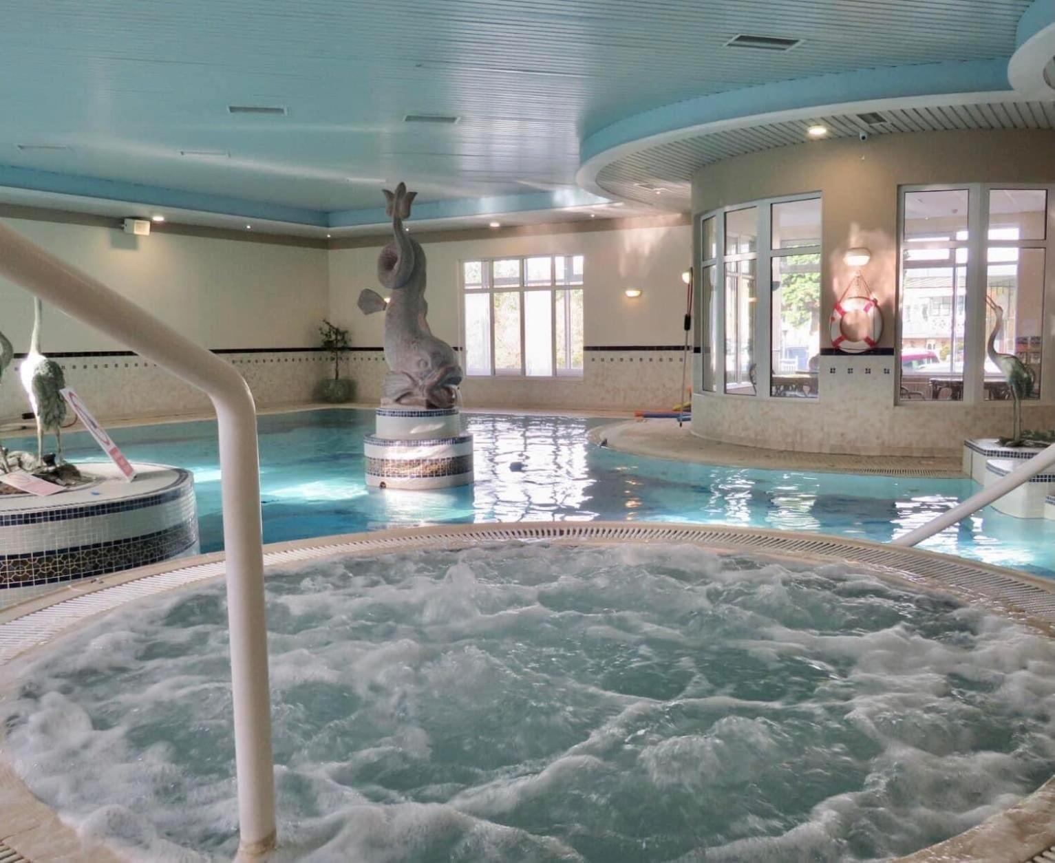 Westlodge Hotel & Leisure Centre Бантри Екстериор снимка