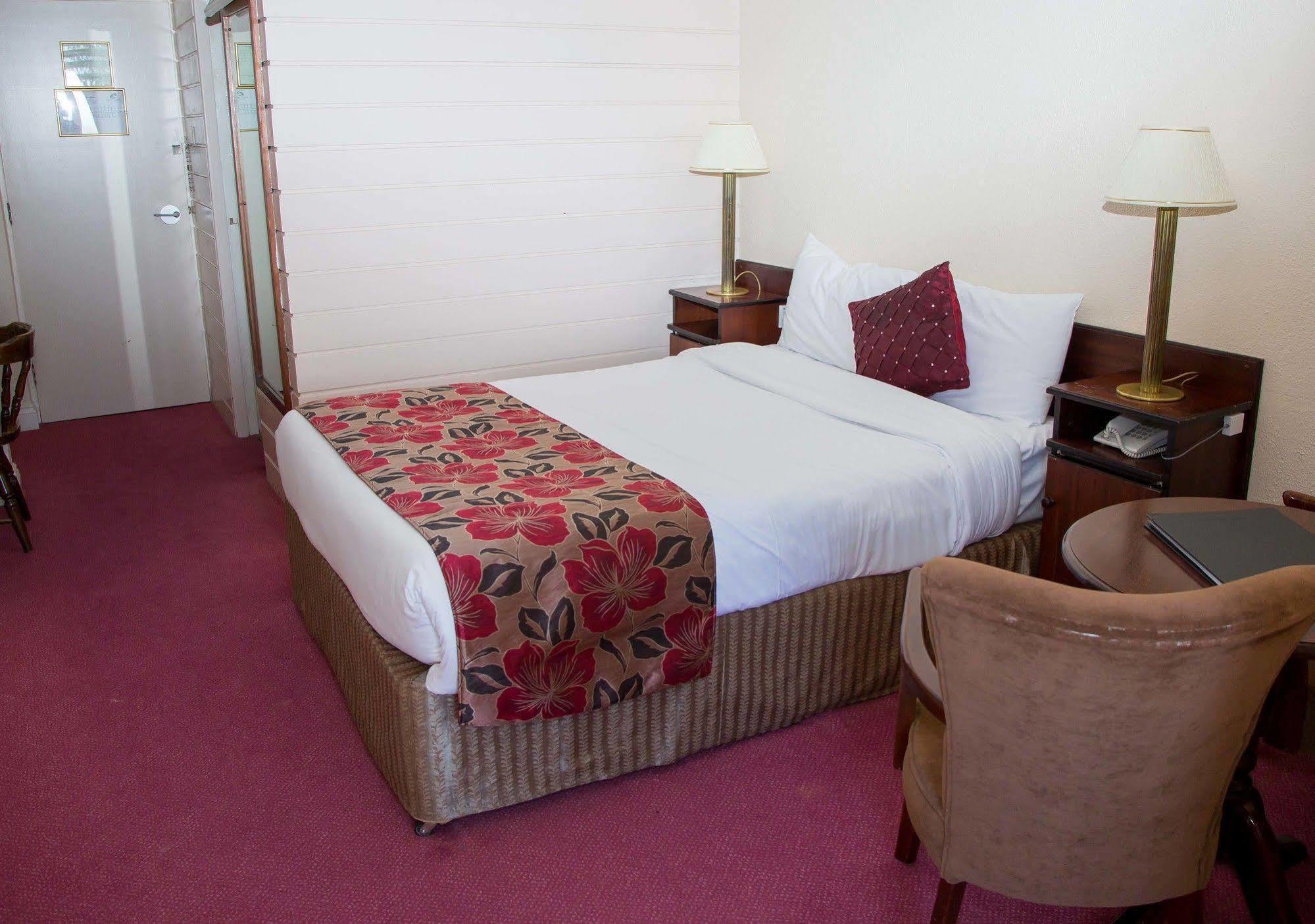Westlodge Hotel & Leisure Centre Бантри Екстериор снимка
