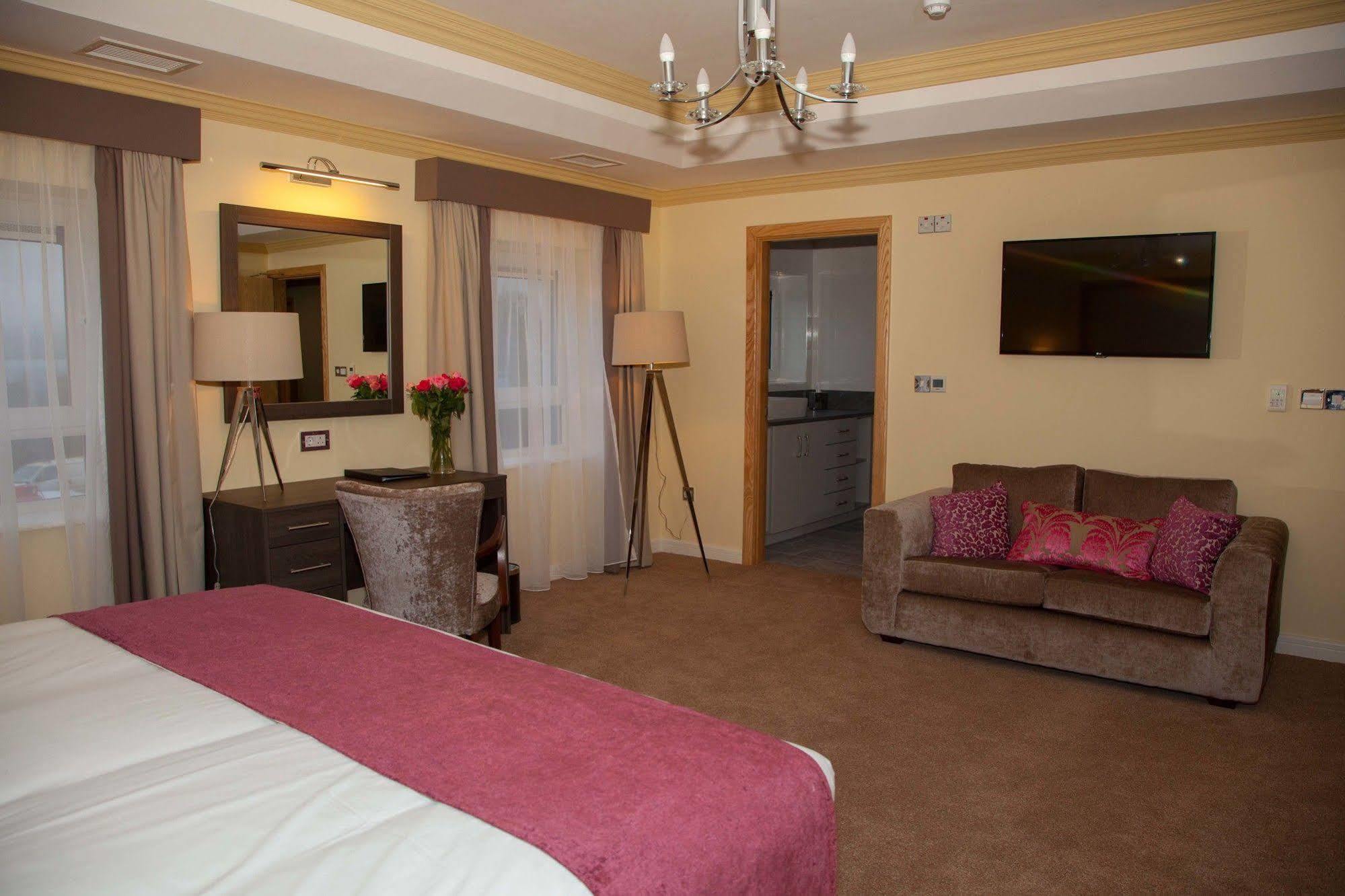 Westlodge Hotel & Leisure Centre Бантри Екстериор снимка